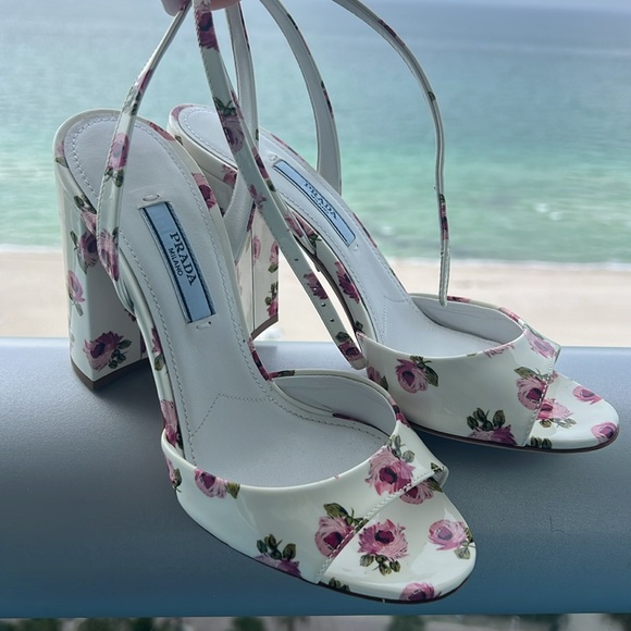 Prada sandals 35.5